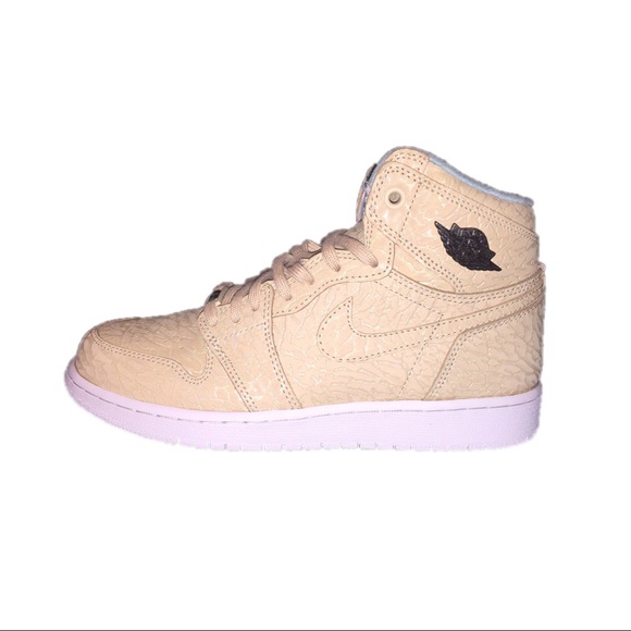 Jordan 1 Retro High in Sand Dune - Picture 2 of 3